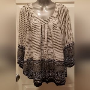 Caffe Marrshish v neck blouse size M